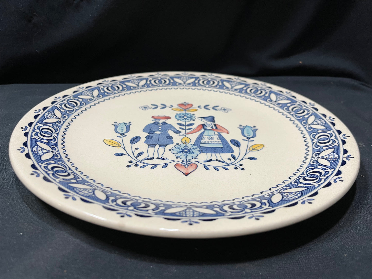 Johnson Brothers Stoke-On-Trent Hearts & Flowers Ironstone Plate