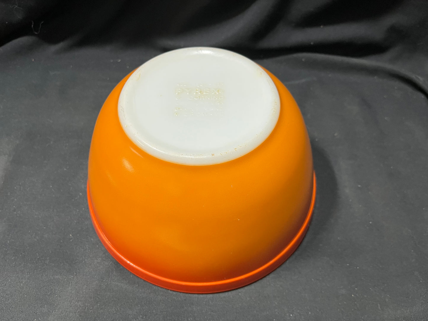 Pyrex Mixing Bowl Pumpkin Orange 1.5L