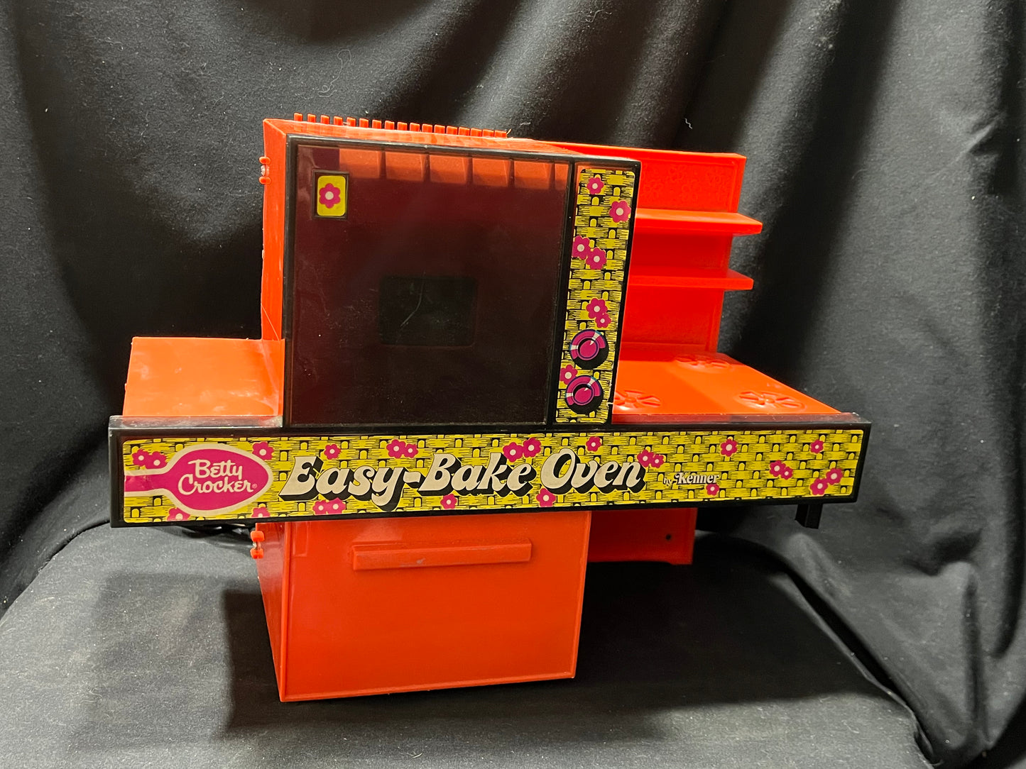 Betty Crocker Easy-Bake Oven by Kenner - Orange
