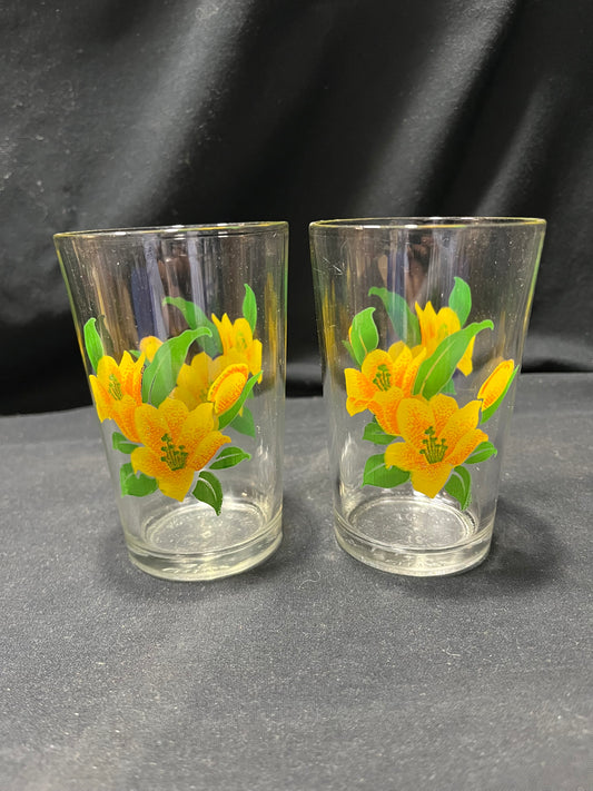 Morning Star Juice Glasses Pair with Yellow Flowers