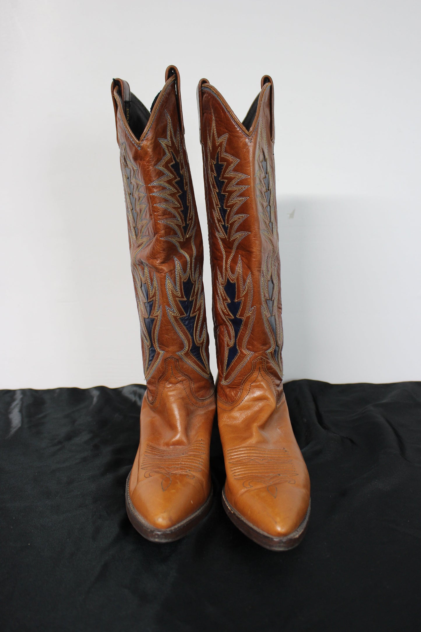 Women's Dan Post Cowboy Boots (02/C/85)