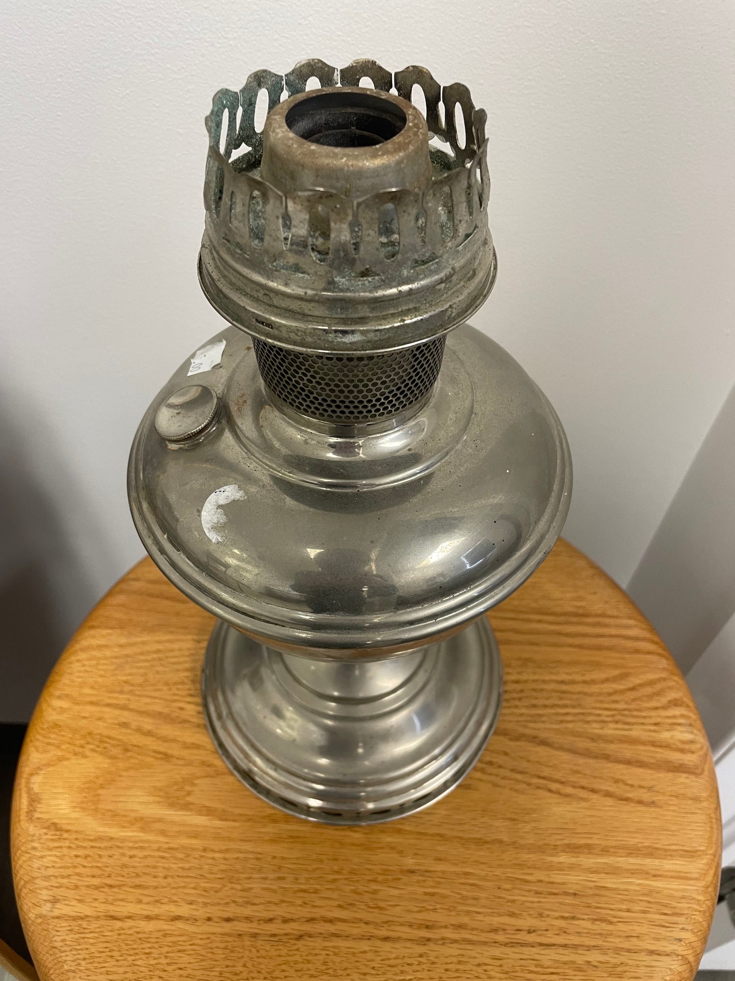Antique Aladdin Kerosene Oil Lamp